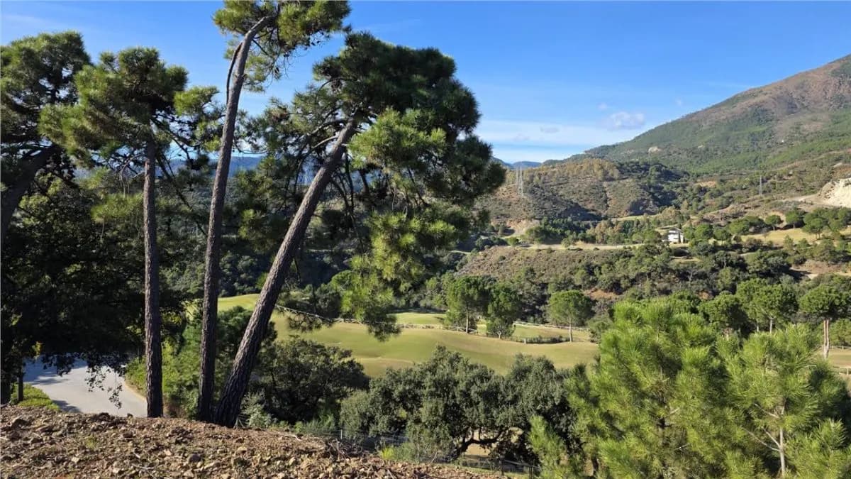 Private Belvedere Estate 132 — Los Arqueros, Benahavis view 2
