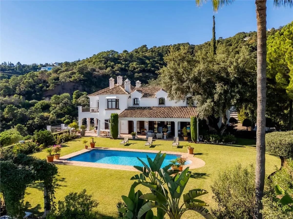 Villa Horizon 45 — Los Arqueros Private Estate, Benahavis view 2