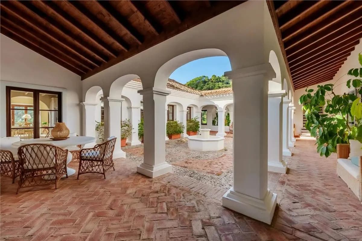 Villa Horizon 45 — Los Arqueros Private Estate, Benahavis view 20