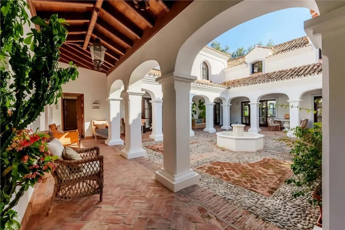 Villa Horizon 45 — Los Arqueros Private Estate, Benahavis view 22