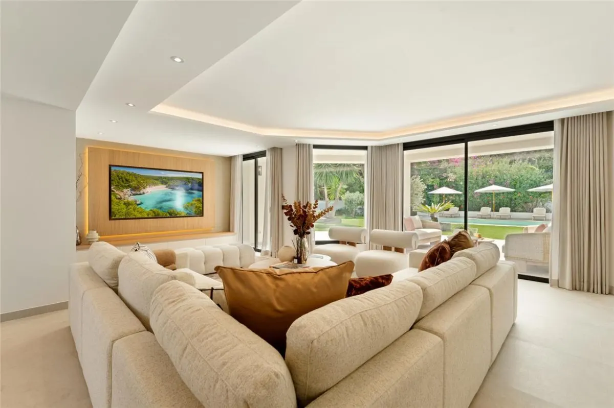 Villa Horizon 149 — Rio Real Private Estate, Marbella view 13