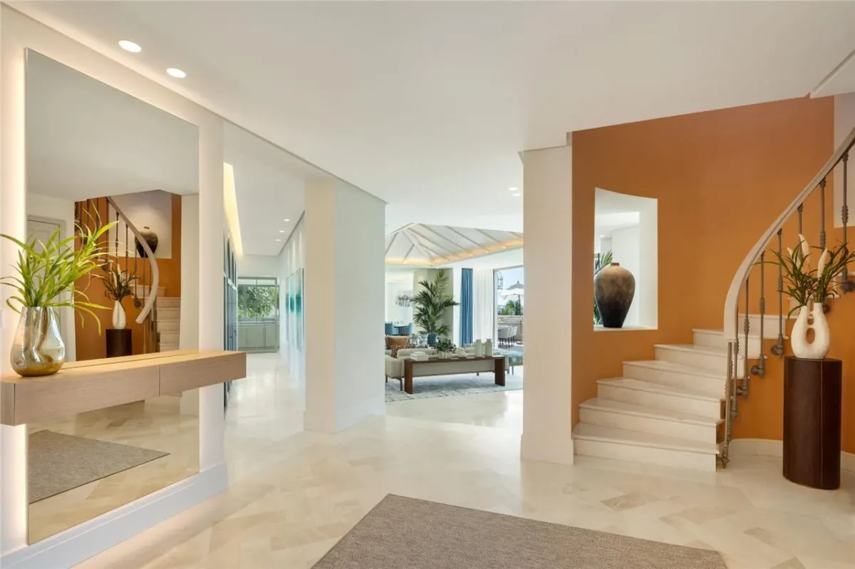 Villa Horizon 21 — Los Arqueros Private Estate, Benahavis view 12