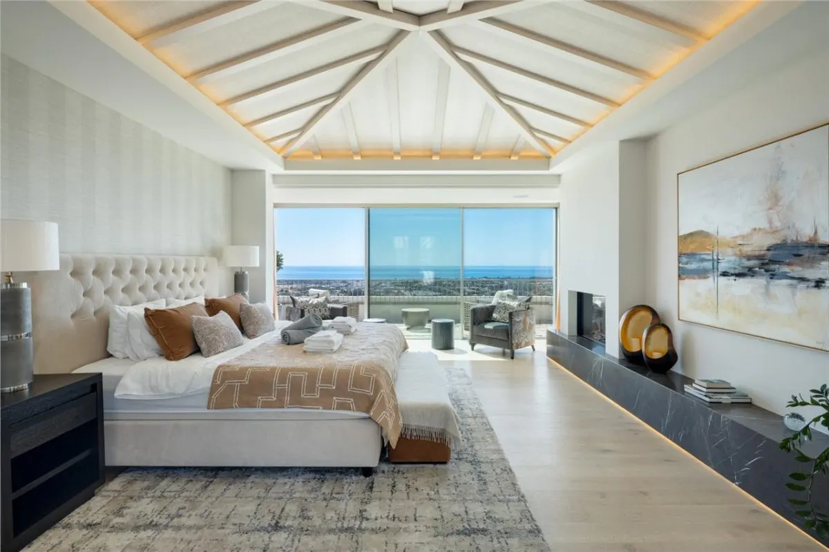 Villa Horizon 21 — Los Arqueros Private Estate, Benahavis view 18
