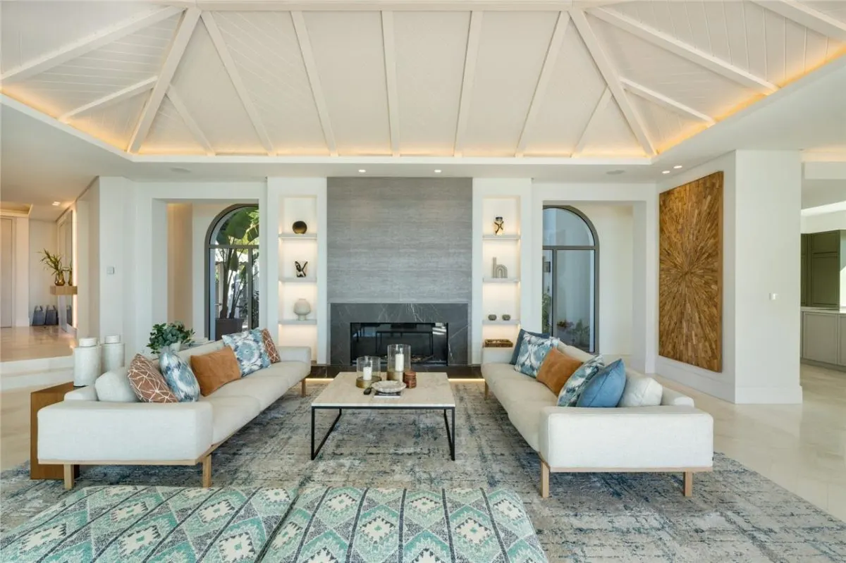 Villa Horizon 21 — Los Arqueros Private Estate, Benahavis view 3