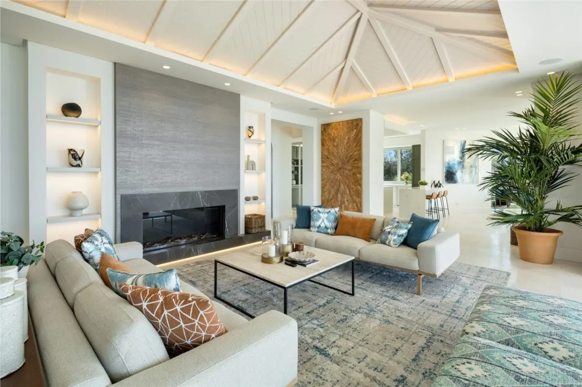 Villa Horizon 21 — Los Arqueros Private Estate, Benahavis view 5