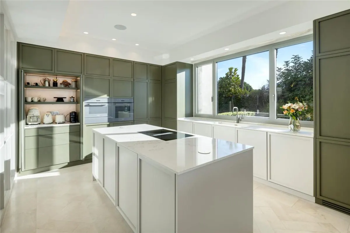 Villa Horizon 21 — Los Arqueros Private Estate, Benahavis view 6