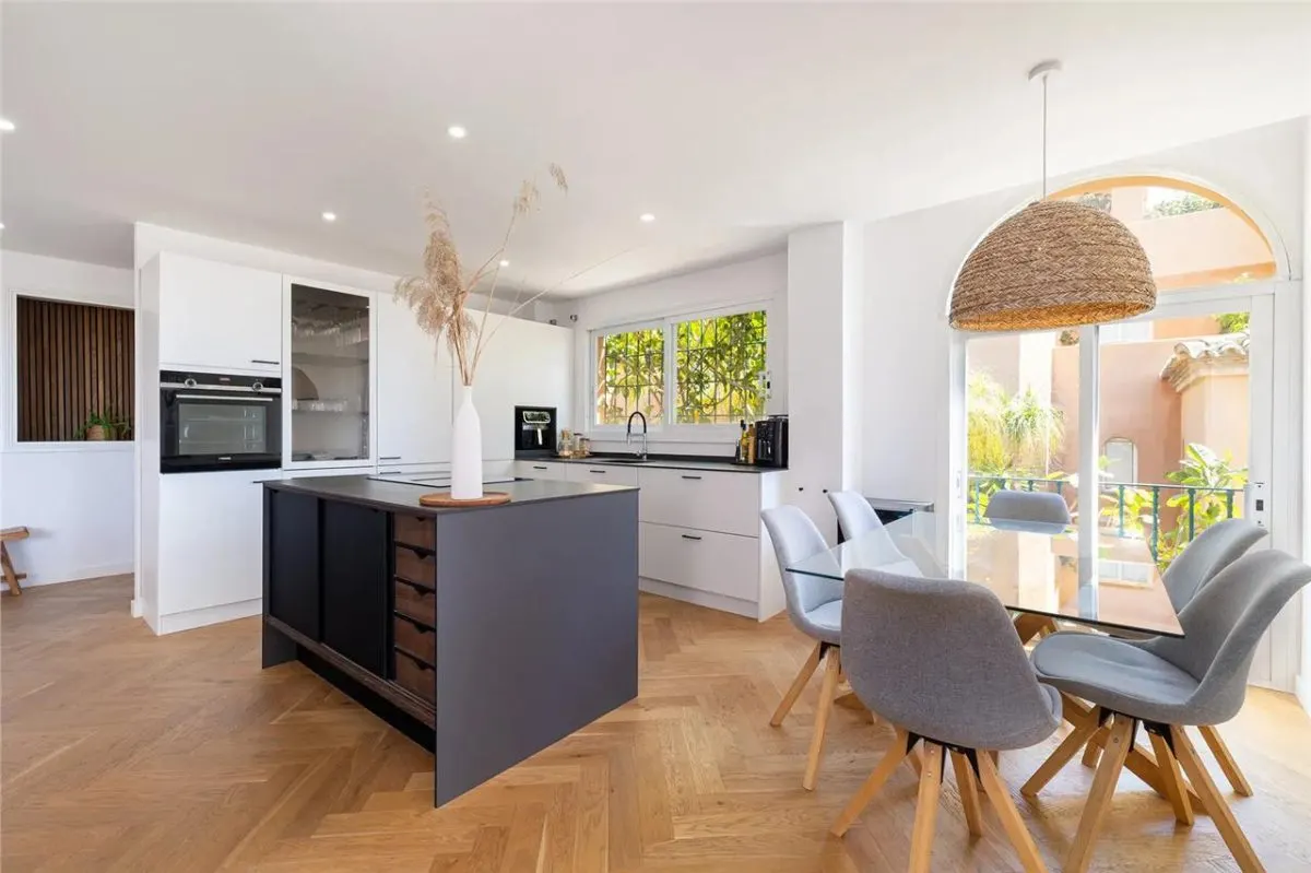 Panoramic Horizon Penthouse 19 — Golden Mile, Marbella view 12