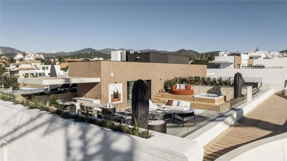 The Nueva Andalucía Architectural Residence 78 — Marbella view 22