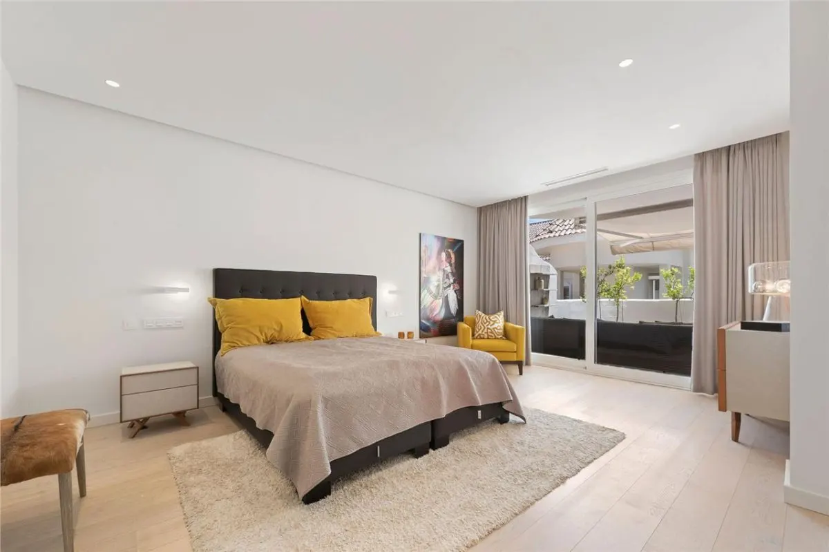 Executive Coastal Residence 50 — Sierra Blanca, Marbella view 14