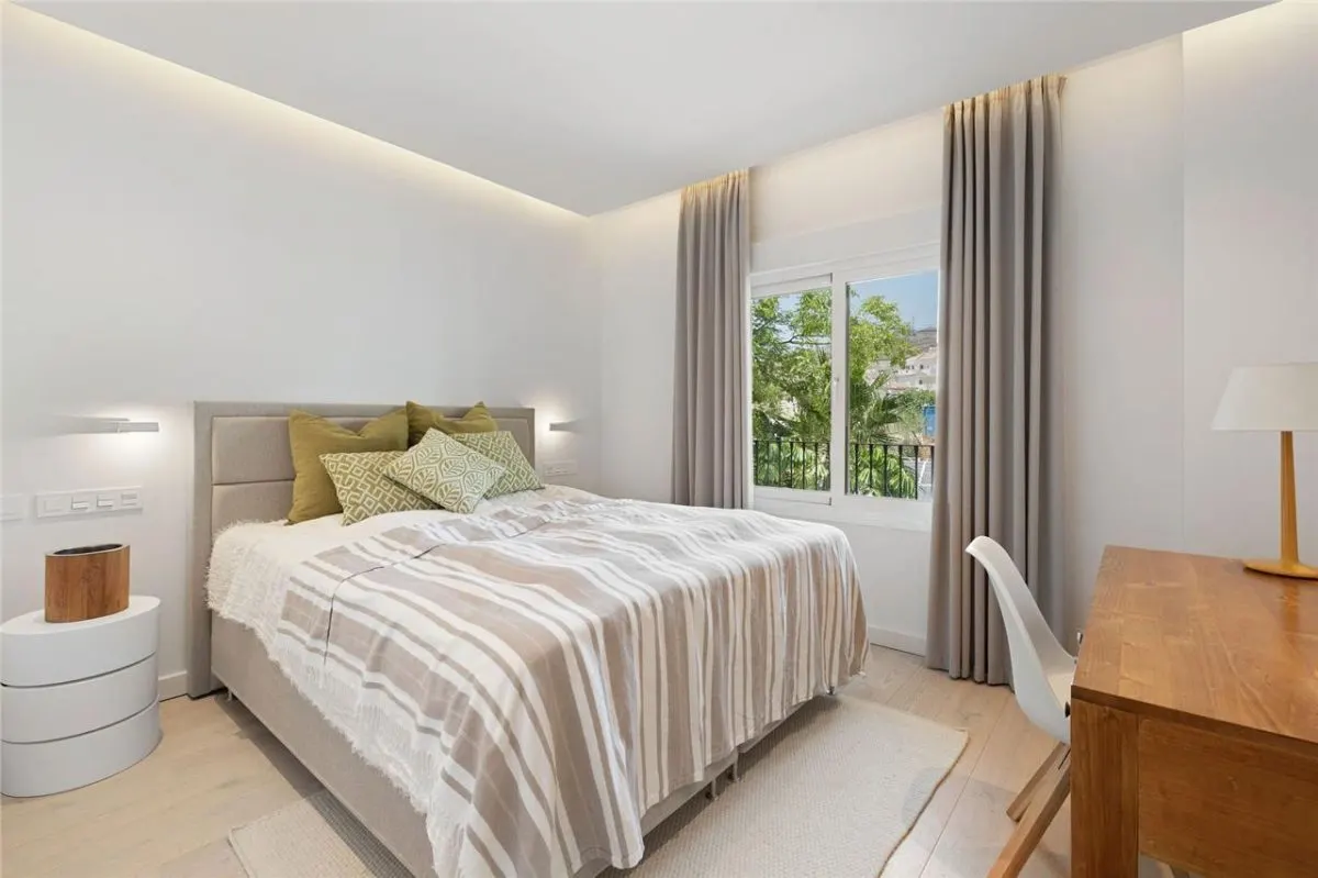 Executive Coastal Residence 50 — Sierra Blanca, Marbella view 19