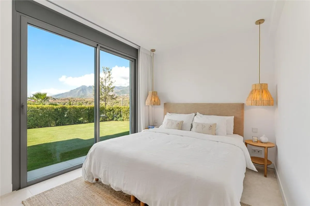 Executive Coastal Residence 46 — El Paraíso, Marbella view 11