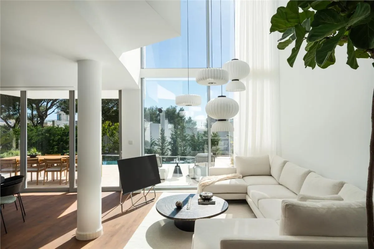 Contemporary Mediterranean Villa 139 — El Rosario, Marbella view 10