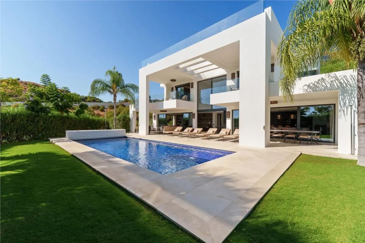 Villa Horizon 145 — Guadalmina Baja Private Estate, Marbella view 8