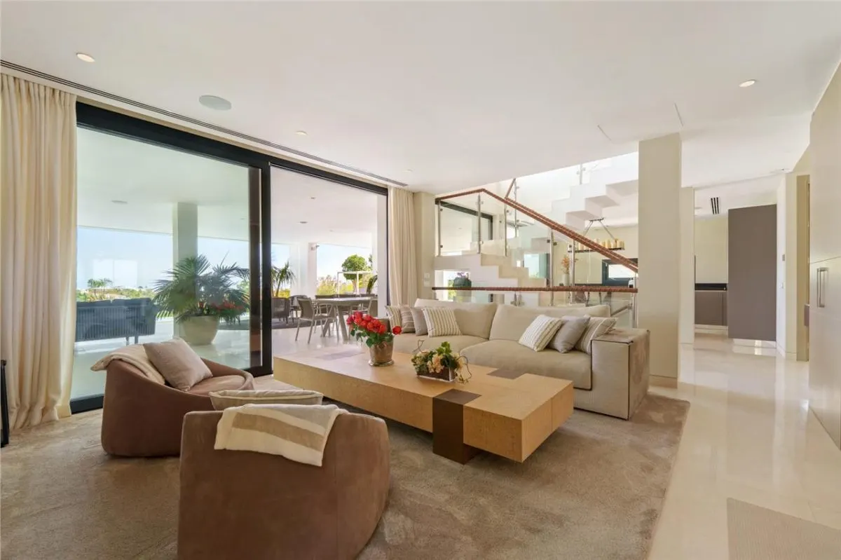 Villa Horizon 109 — Altos de Puente Romano Private Estate, Marbella view 12