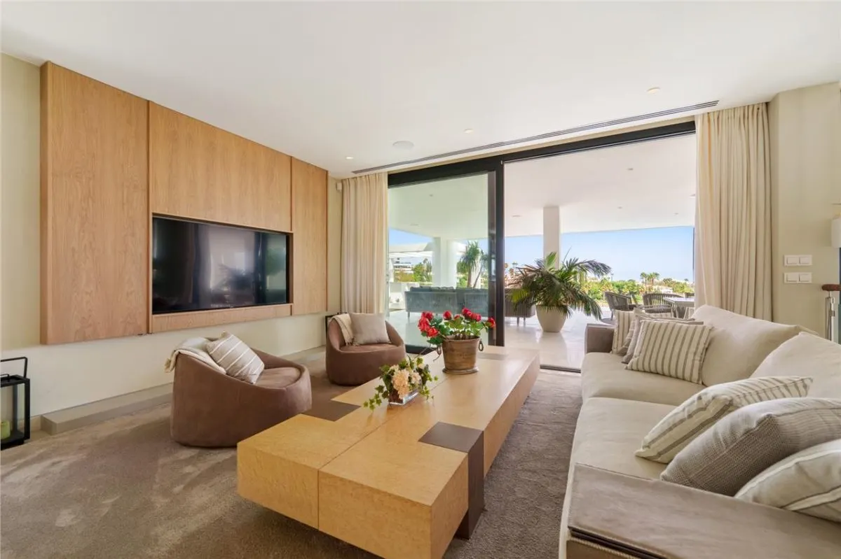 Villa Horizon 109 — Altos de Puente Romano Private Estate, Marbella view 10