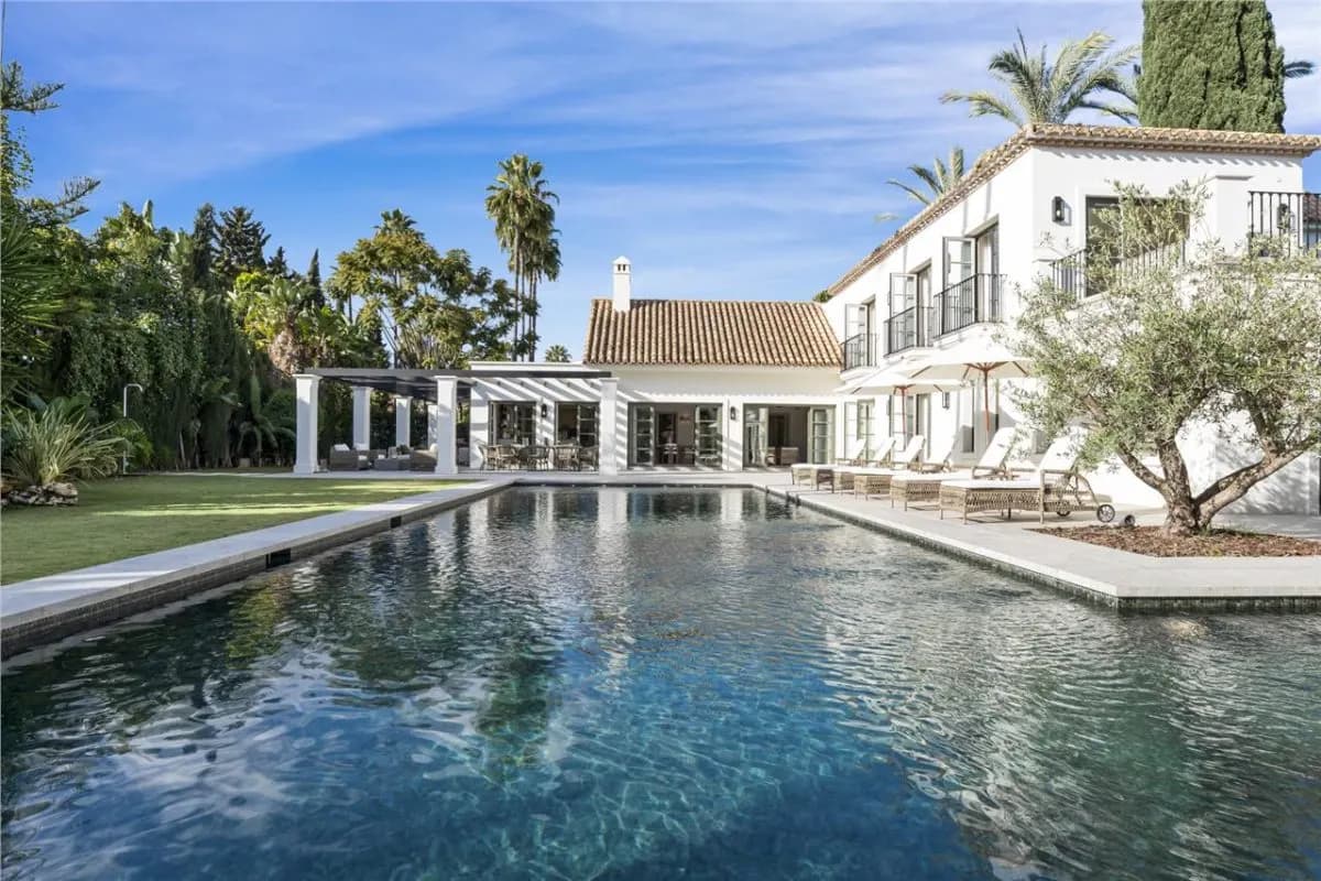 Villa Horizon 19 — Los Monteros Private Estate, Marbella view 2