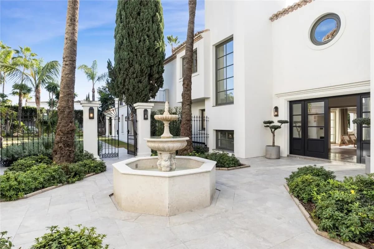 Villa Horizon 19 — Los Monteros Private Estate, Marbella view 25