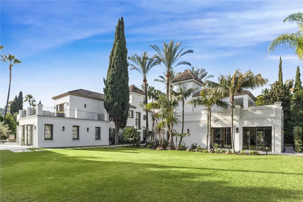 Villa Horizon 19 — Los Monteros Private Estate, Marbella view 4