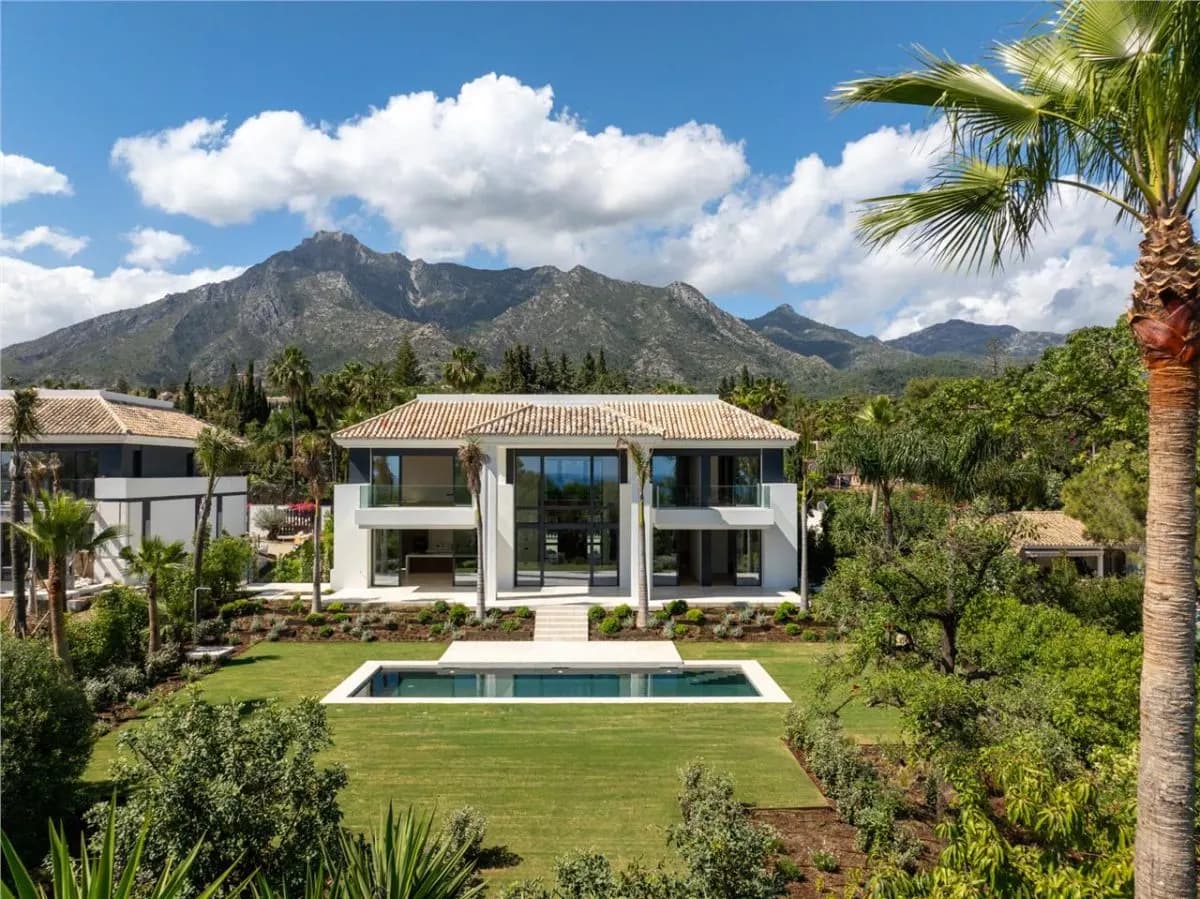 Villa Horizon 33 — Los Monteros Private Estate, Marbella — Photograph 1