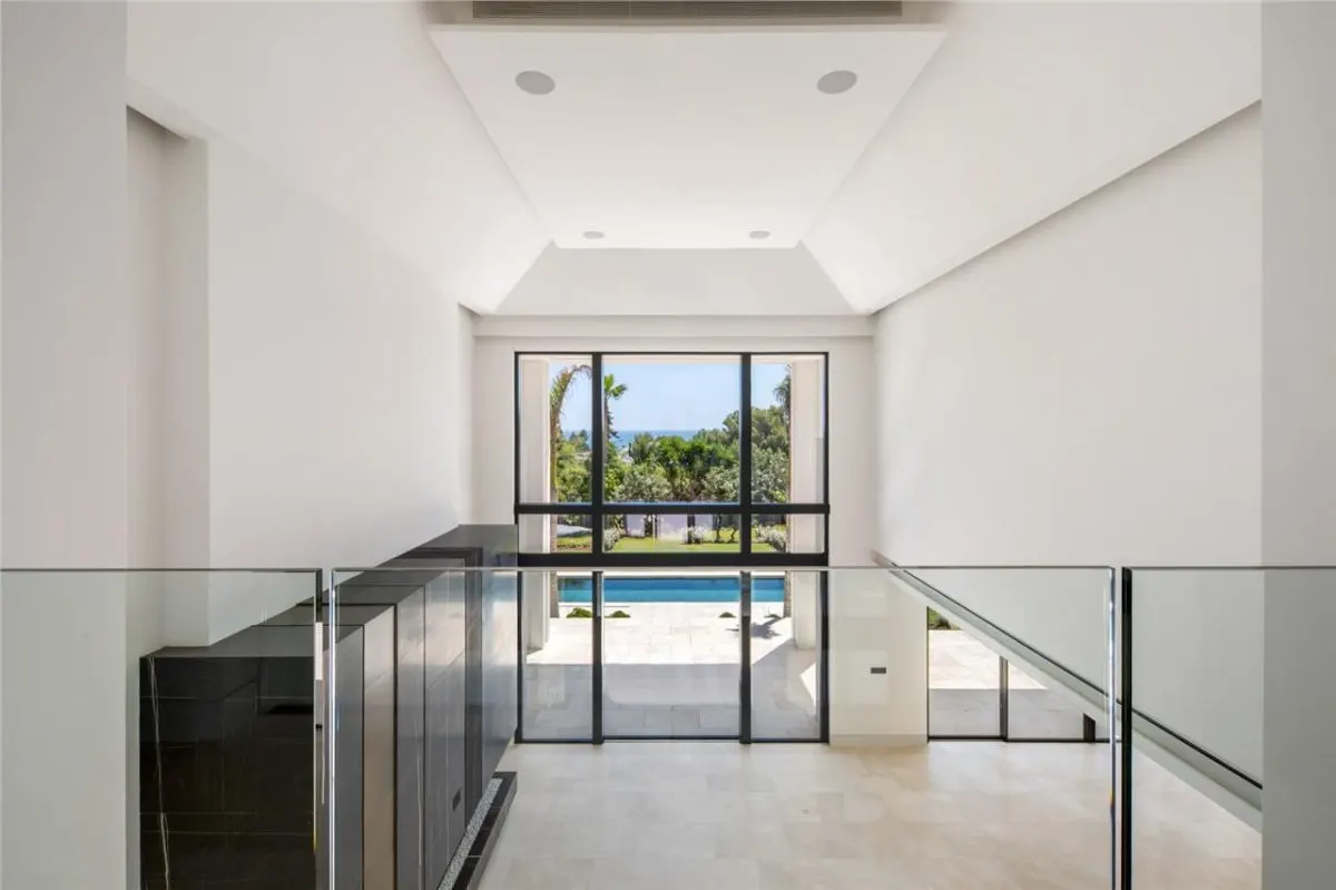 Villa Horizon 33 — Los Monteros Private Estate, Marbella view 14