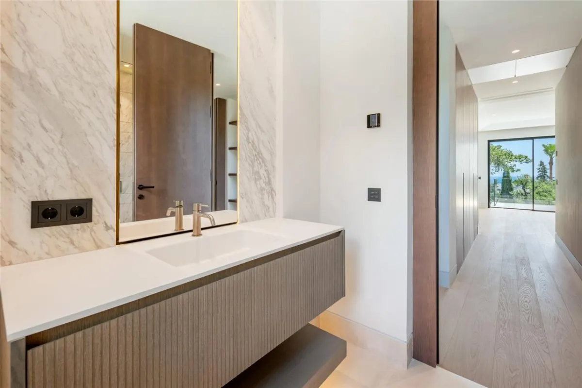 Villa Horizon 33 — Los Monteros Private Estate, Marbella view 16