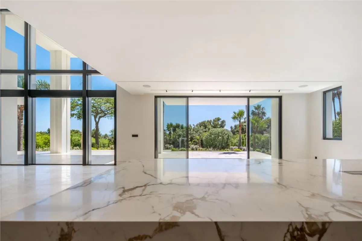 Villa Horizon 33 — Los Monteros Private Estate, Marbella view 25