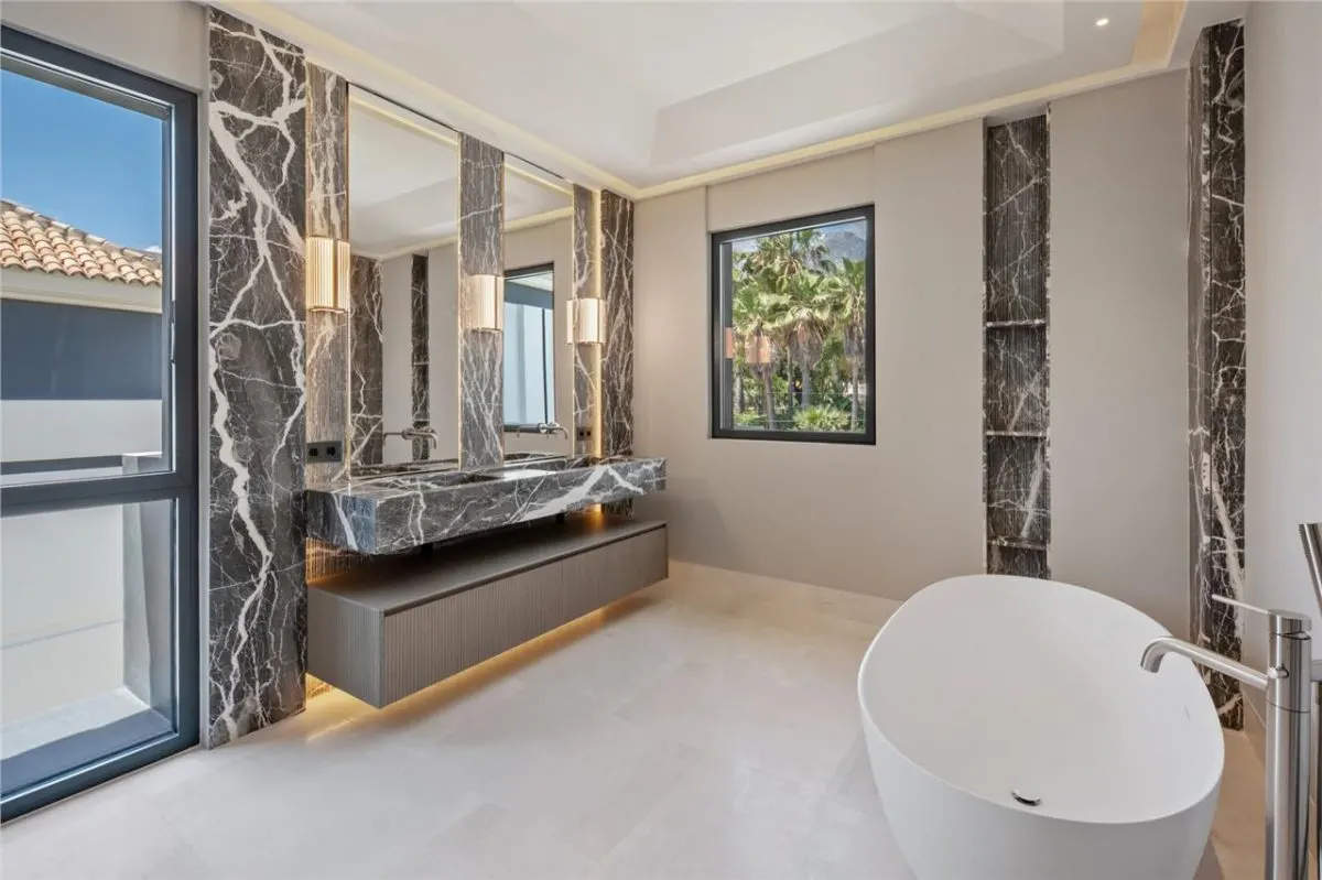 Villa Horizon 33 — Los Monteros Private Estate, Marbella view 7