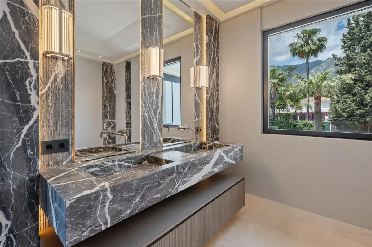 Villa Horizon 33 — Los Monteros Private Estate, Marbella view 8