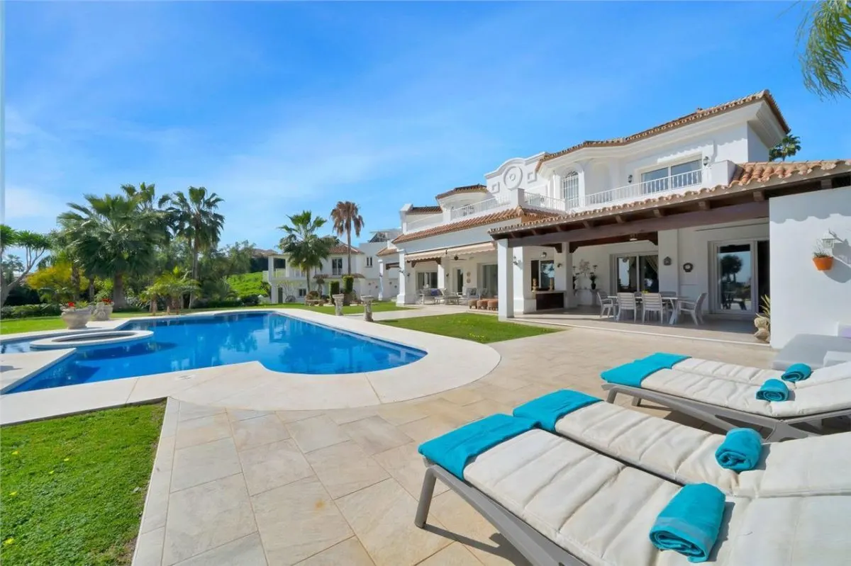 Private Belvedere Estate 72 — Marbella East, Marbella view 4
