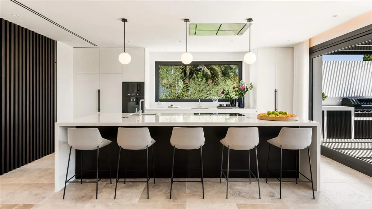 Villa Horizon 27 — Guadalmina Baja Private Estate, Marbella view 9