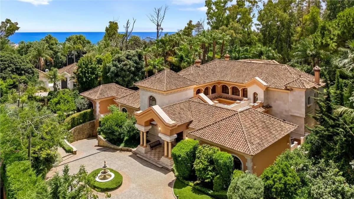 Villa Horizon 29 — Guadalmina Alta Private Estate, San Pedro de Alcantara view 2