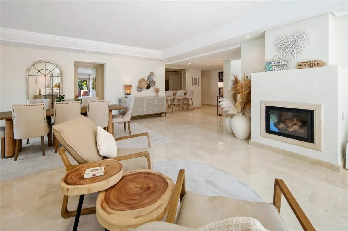 Panoramic Coastal Penthouse 127 — Sierra Blanca, Marbella view 23