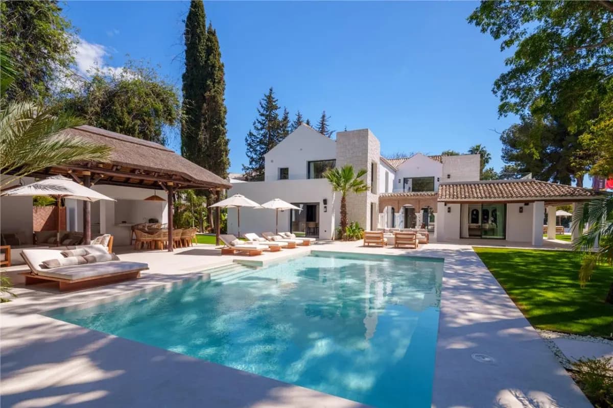 Contemporary Mediterranean Villa 51 — Cascada de Camoján, Marbella — Photograph 1