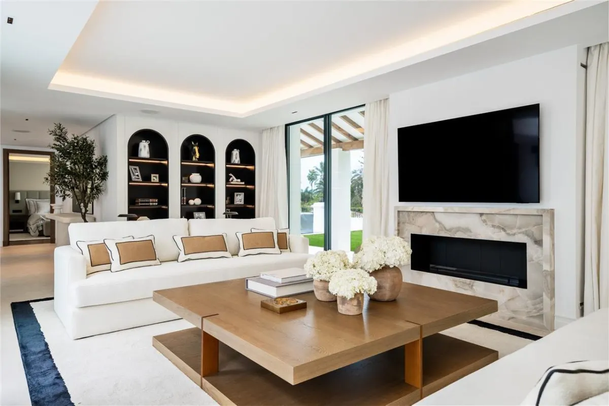 Contemporary Mediterranean Villa 51 — Cascada de Camoján, Marbella view 6