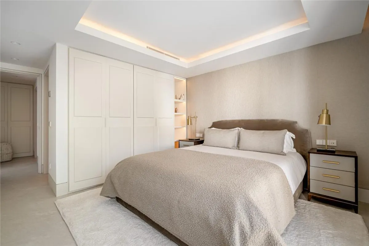 Panoramic Coastal Penthouse 152 — El Rosario, Marbella view 16