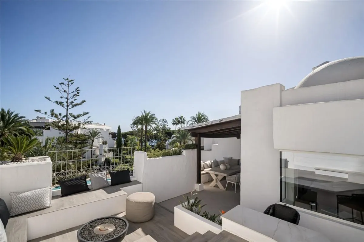 Panoramic Coastal Penthouse 152 — El Rosario, Marbella view 24