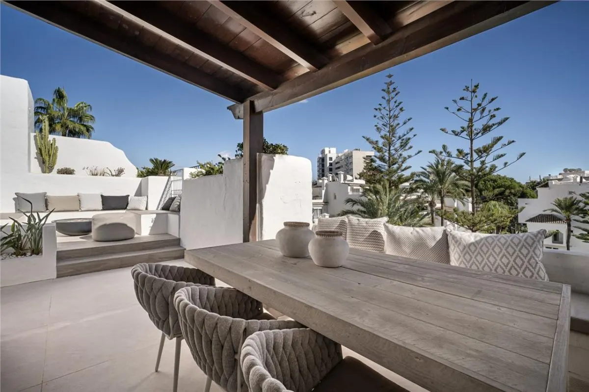 Panoramic Coastal Penthouse 152 — El Rosario, Marbella view 25