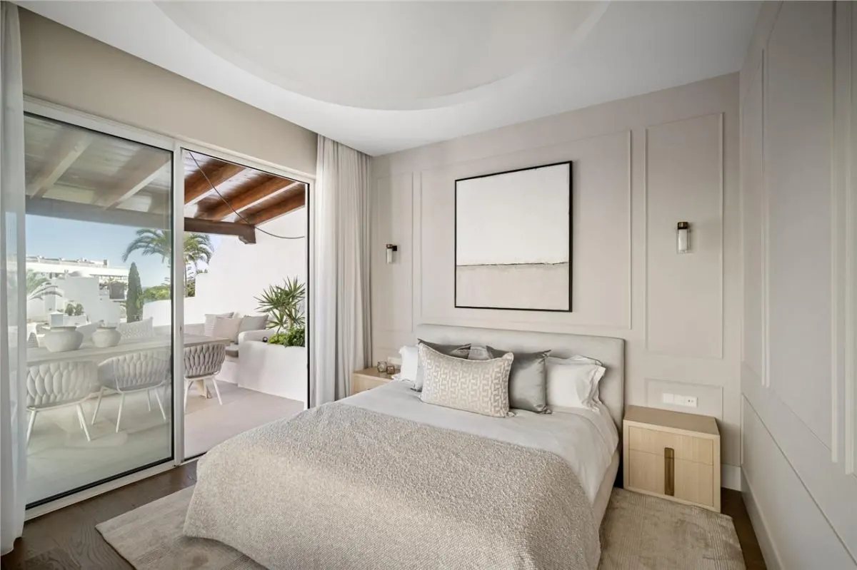 Panoramic Coastal Penthouse 152 — El Rosario, Marbella view 6