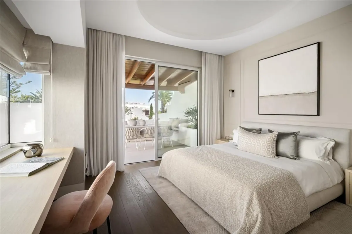 Panoramic Coastal Penthouse 152 — El Rosario, Marbella view 7