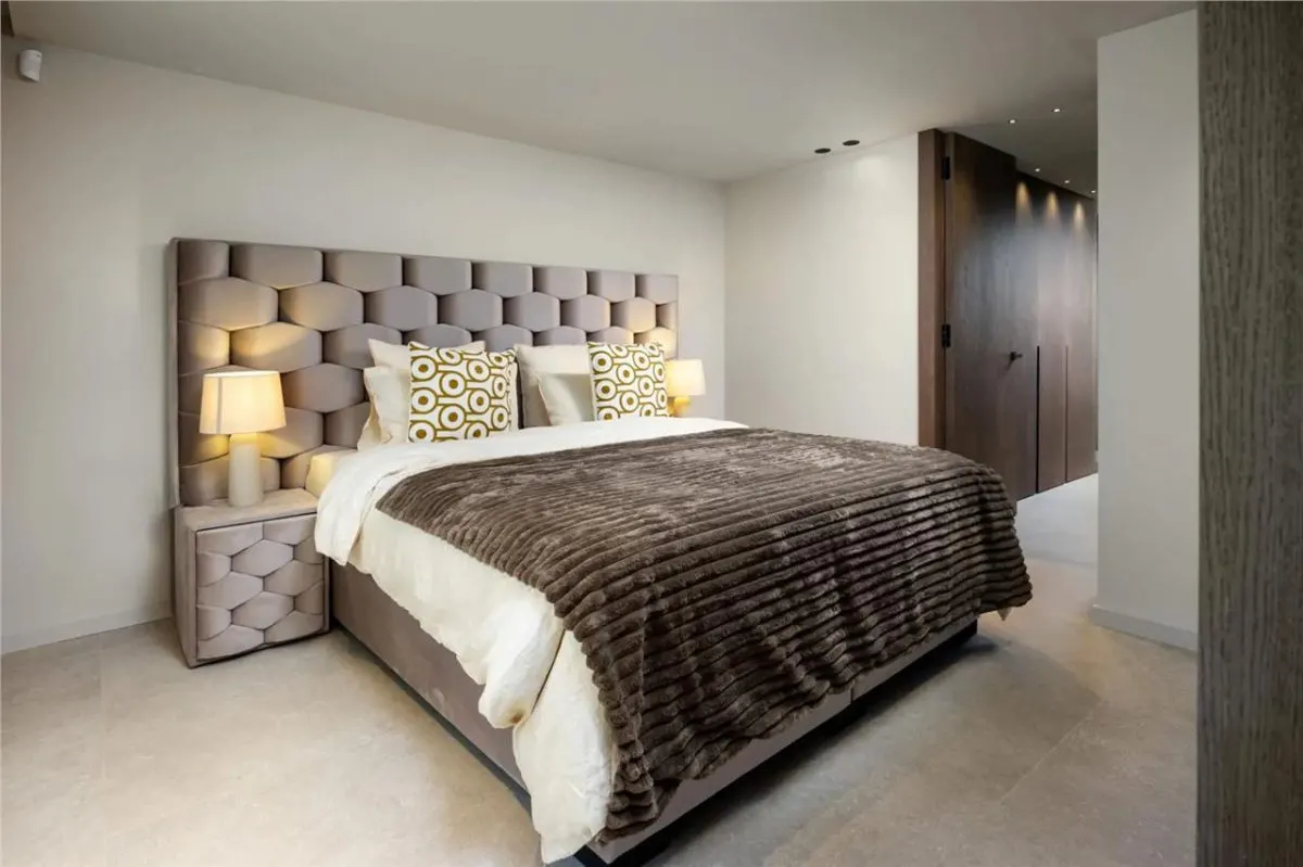 Villa Horizon 105 — Los Monteros Private Estate, Marbella view 11