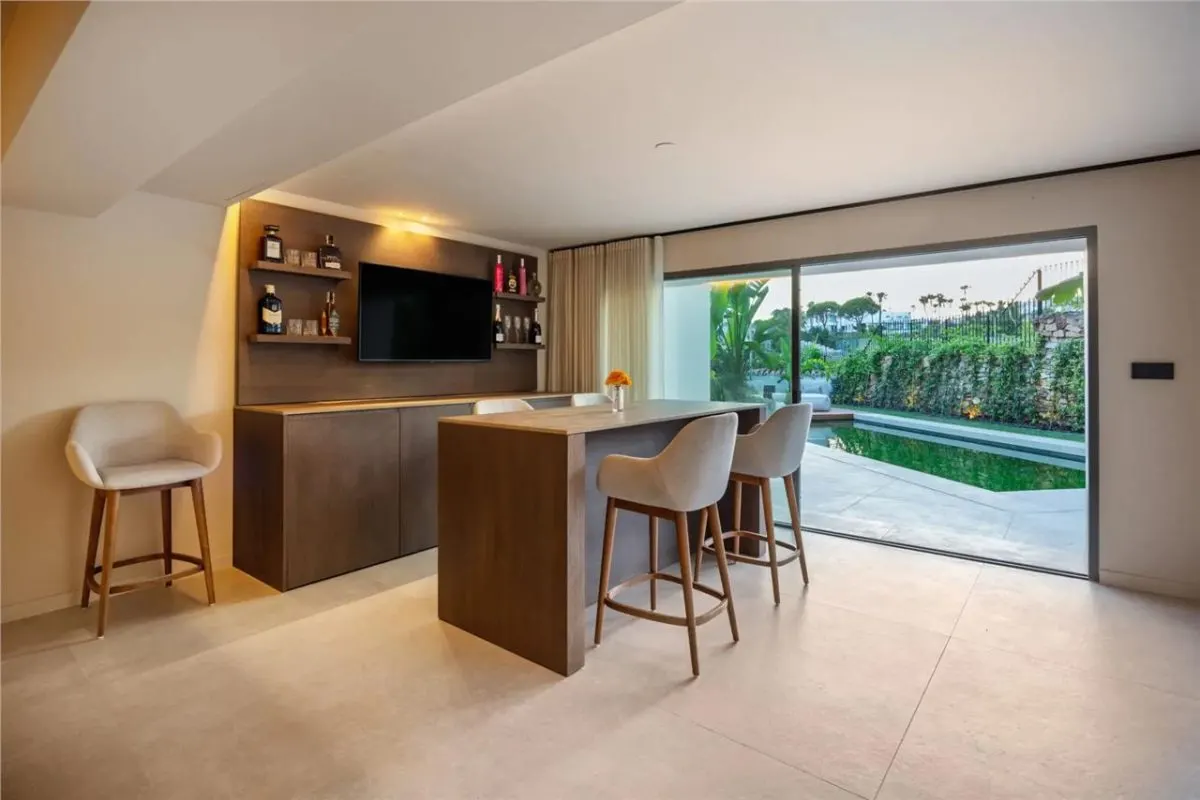 Villa Horizon 105 — Los Monteros Private Estate, Marbella view 15