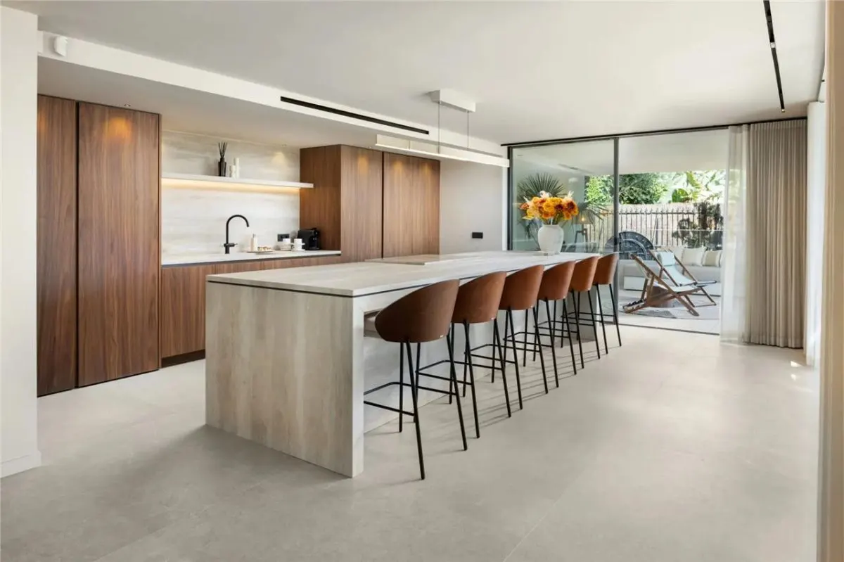 Villa Horizon 105 — Los Monteros Private Estate, Marbella view 6