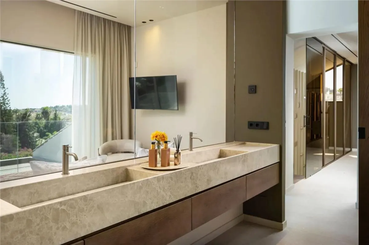 Villa Horizon 105 — Los Monteros Private Estate, Marbella view 10
