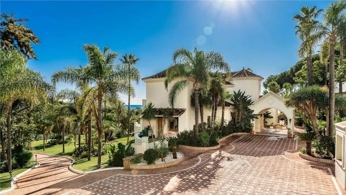 Villa Horizon 3 — Los Arqueros Private Estate, Benahavis view 2