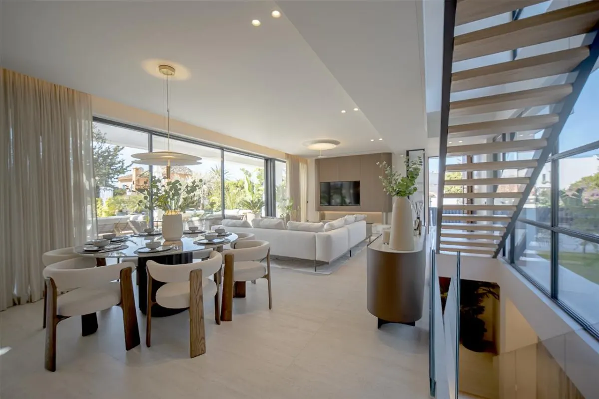 Villa Horizon 153 — Sierra Blanca Private Estate, Marbella view 2