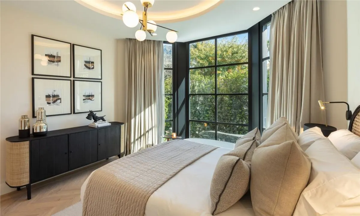 Marbella Prime Architectural Villa — Costa del Sol view 11
