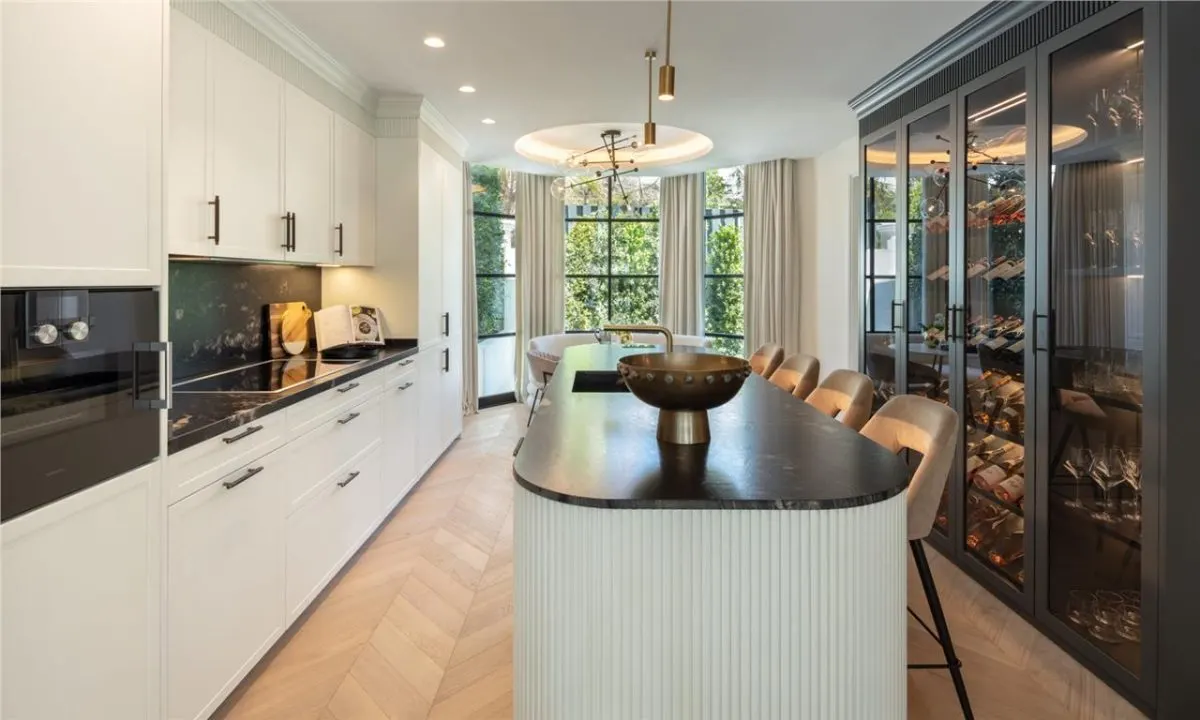 Marbella Prime Architectural Villa — Costa del Sol view 19
