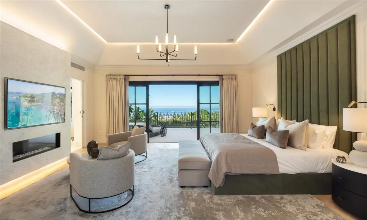 Marbella Prime Architectural Villa — Costa del Sol view 8
