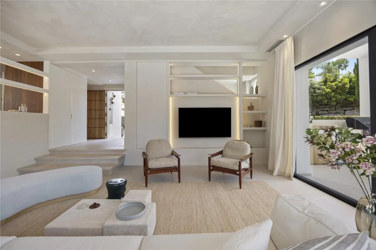 Villa Horizon 70 — El Madroñal Private Estate, Benahavis view 16