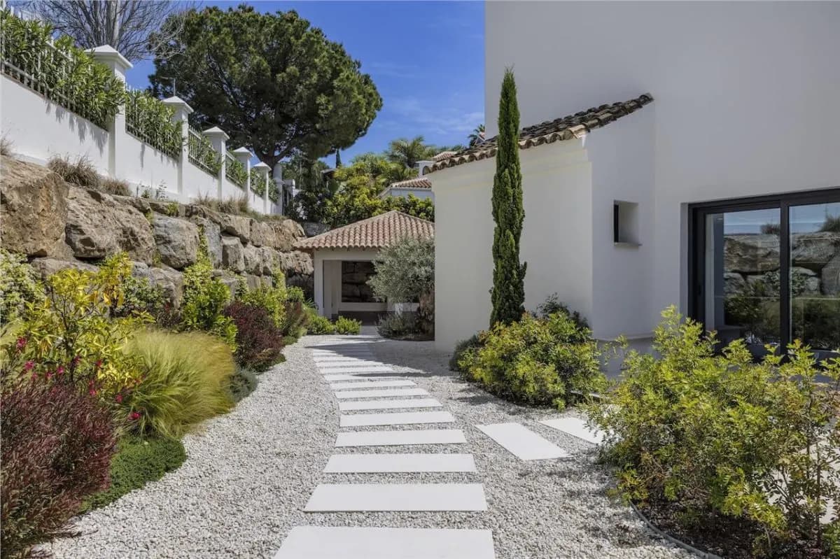 Villa Horizon 70 — El Madroñal Private Estate, Benahavis view 22